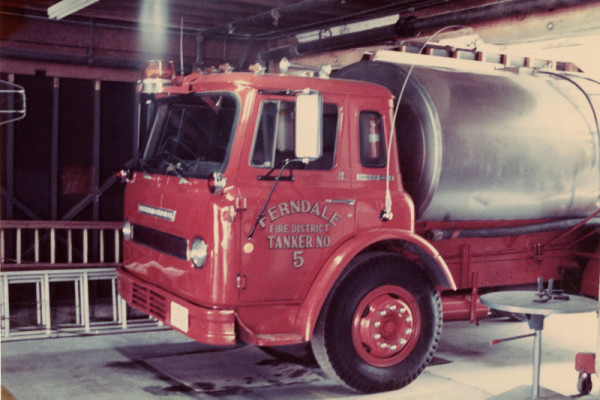 International-Tender-5-(red)