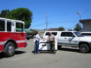 Sheriff donates generator 007