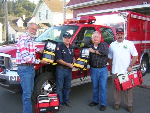 rotary-donates-aeds-002